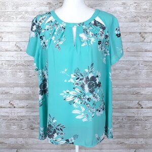 Torrid Cutout Top Sz 1X Floral Short Sleeved 65